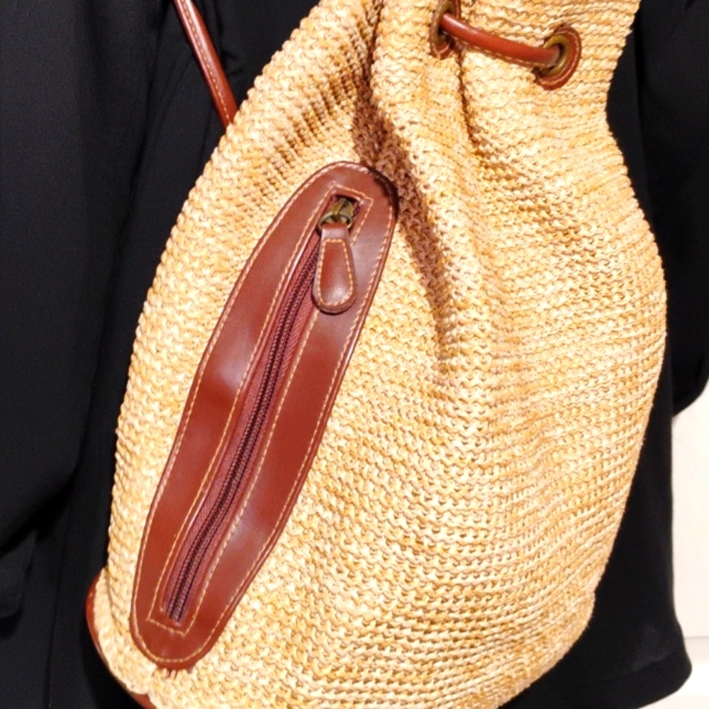 Wooden wicker Backpack - Picture 3 of 7